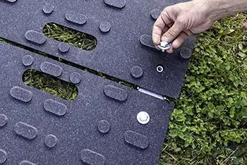 Verbindung Lastverteilungsplatten zu Fahrspuren über Verbindungsbrücke verschrauben