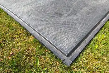 Verbindung Schwerlastmatte &uuml;ber Falznut f&uuml;r Gehwege oder Eventfl&auml;chen