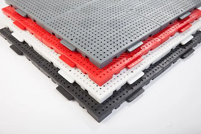 Die Messebodenplatten sind auch in rot, grau und weiß in der Variante TERRAGUIDE-Colour verfügbar